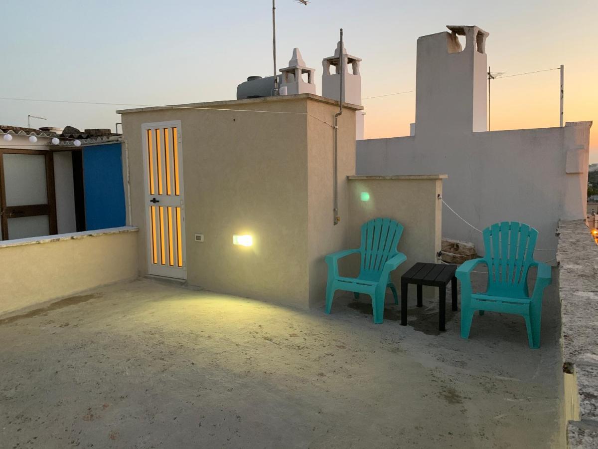 Dimora D'Errico - Monolocale Nel Centro Storico Apartment Carovigno Bagian luar foto