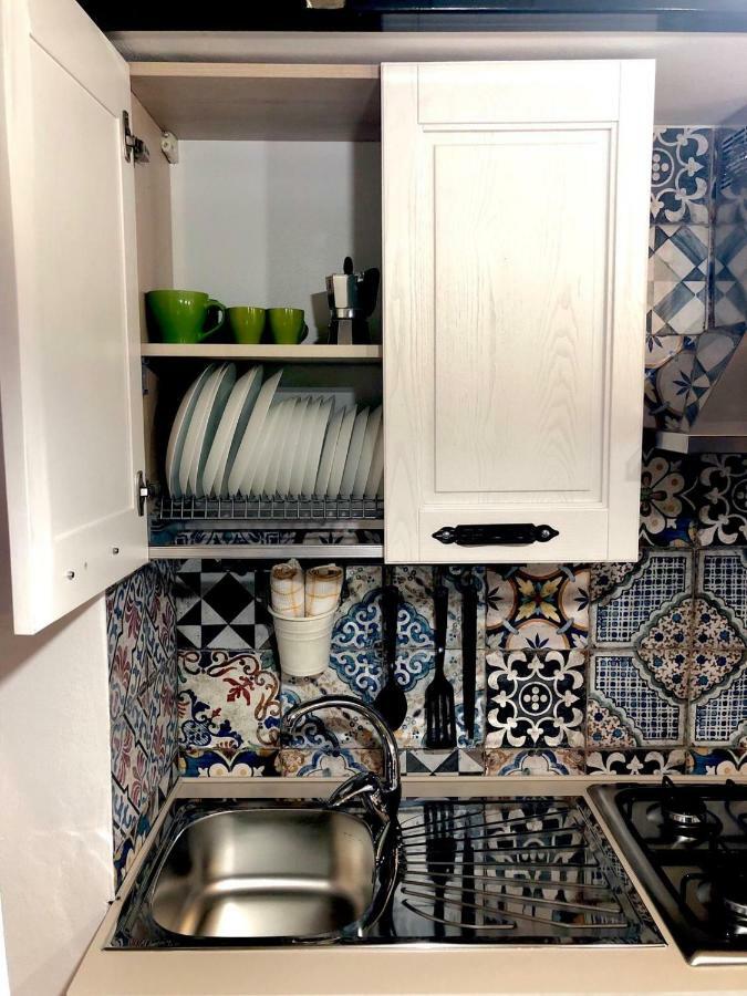 Dimora D'Errico - Monolocale Nel Centro Storico Apartment Carovigno Bagian luar foto