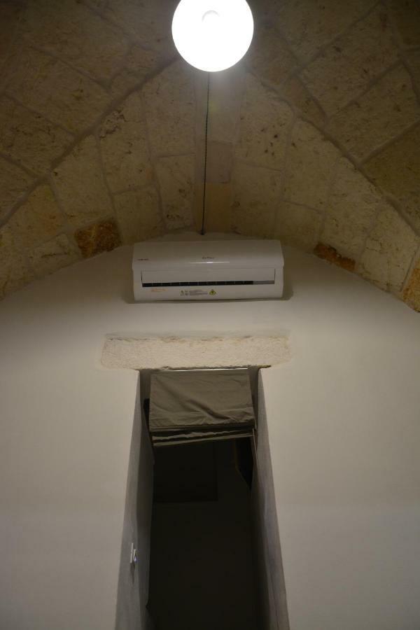 Dimora D'Errico - Monolocale Nel Centro Storico Apartment Carovigno Bagian luar foto